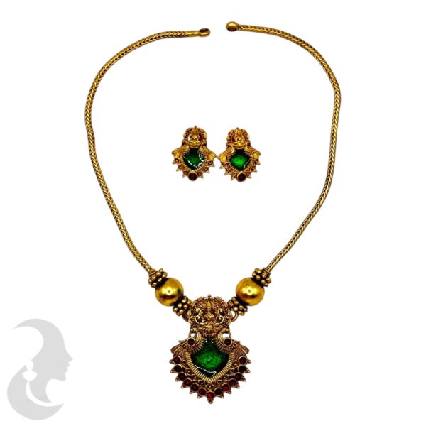 Lakshmi Design Palakka Pendant Green Enamel- Studs, Product Code: V-2066