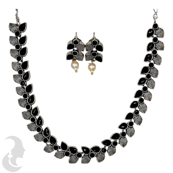 Black Silver- Black Color Stones- Leaf Design- Studs, Product Code: V-1320