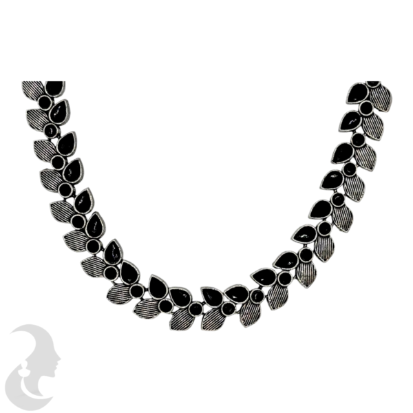 Black Silver- Black Color Stones- Leaf Design- Studs, Product Code: V-1320 - Image 2