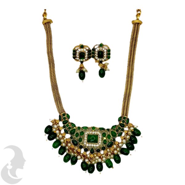 Short Necklace- Green Color Stones- Green Color Beads - Studs, Product Code: V-1634