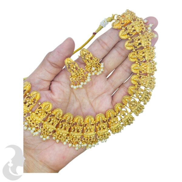 Short Necklace- Lakshmi Necklace- Lakshmi Studs, Product Code: V-1655 - Image 2