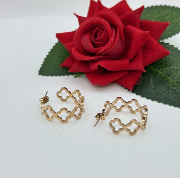 Stainless Steel Rosegold Plated Multi Clover Hoops Earring, Product Code: D-5115