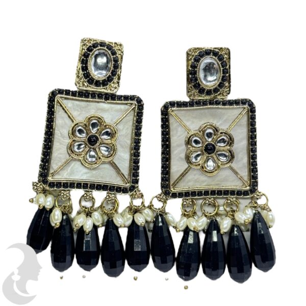 Kundan Hanging  Earring- Black Color Stone, Product Code: V-2302