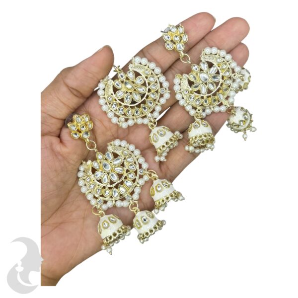 Kundan Choker Necklace- White Color Stone- Hangings Earrings- With Maati, Product Code: V-2365 - Image 3