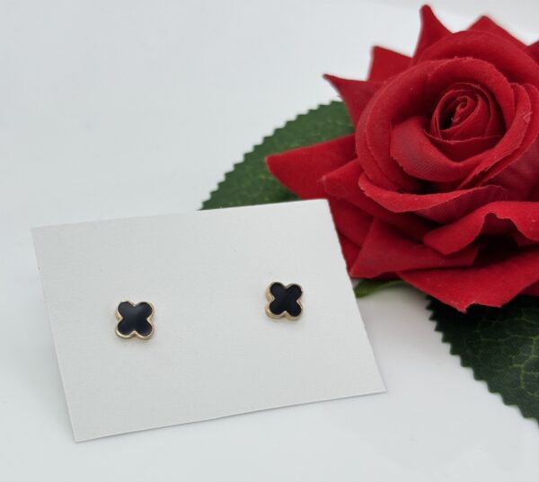 Stainless Steel Rosegold Plated Flower Shaped Stud Earring, Product Code: D-5150