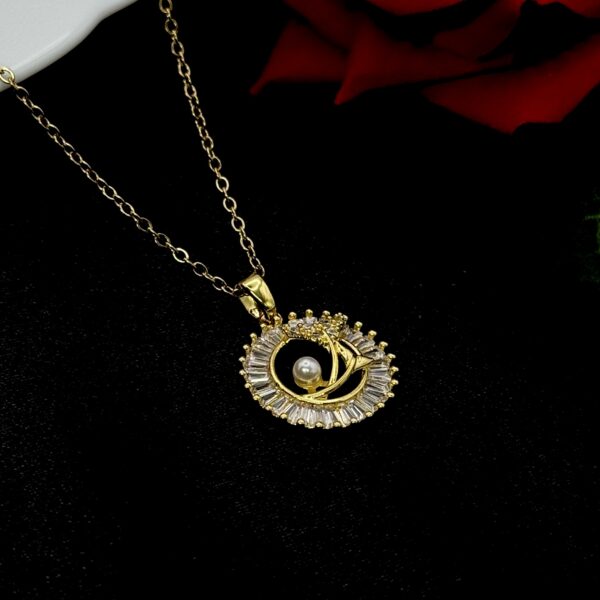 Stainless Steel Baguette Round Shaped Pendent Chain Necklace, Product Code: D-5168