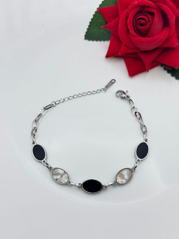 Stainless Steel Silver Plated Black and White Chain Bracelet, Product Code: D-5018