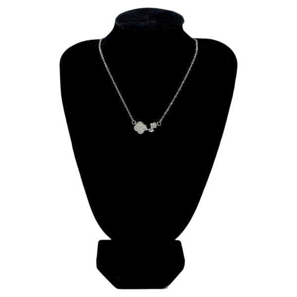 Stainless Steel Silver Clover Pendent Chain Necklace, Product Code: D-5217 - Image 2