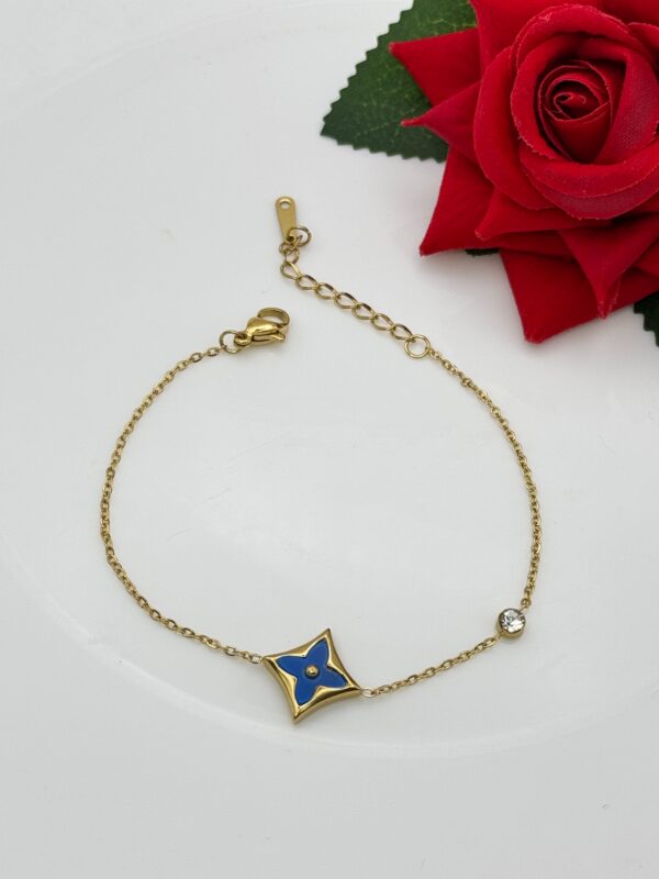 Stainless Steel Colourful Flower Bracelet- Blue Color, Product Code: D-5005