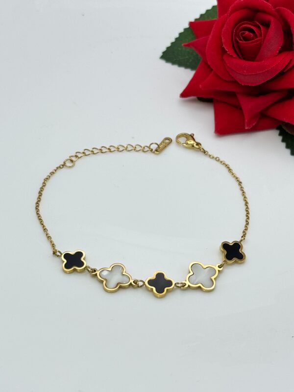 Stainless Steel Clover Link Bracelet- Black & White Color, Product Code: D-5009