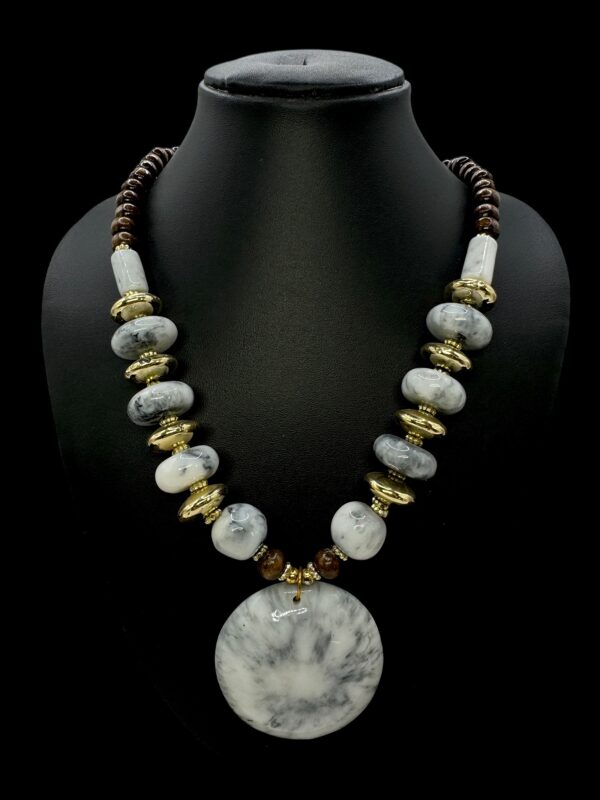 Fancy Short Beads Necklace- White & Black Color, V-2767