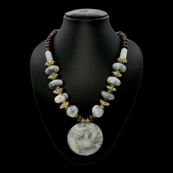 Fancy Short Beads Necklace- White & Black Color, V-2767