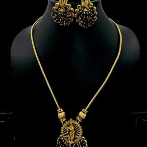 Krishnan Pendant- Green Color- Studs, Product Code: V-3139